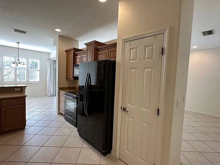 20561 Larino Loop #20561 — Photo 5