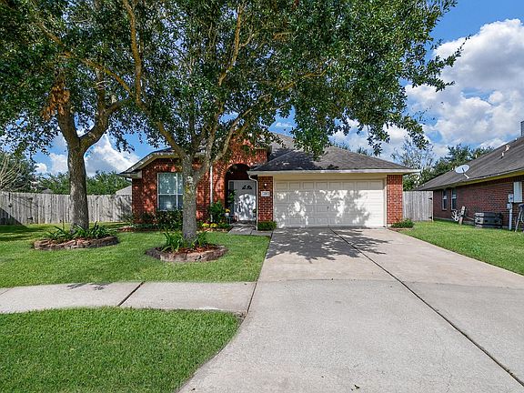 2nd image of 219 Colony Lake Ct