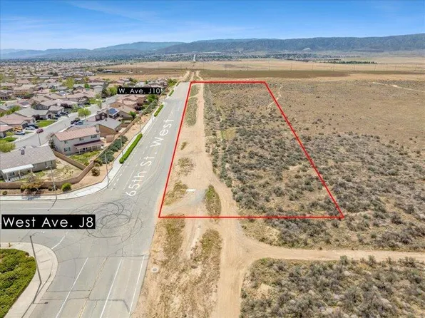 65th St #W, Lancaster, CA 93536