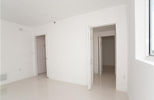 4th image of 6362 Indian Creek Dr #502