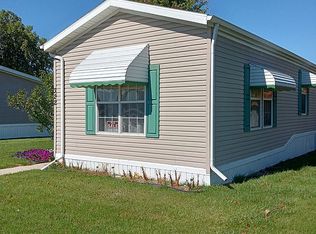 322 Peach Blossom Ct, Otisville, MI 48463