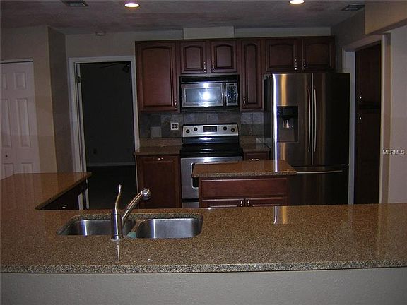 2nd image of 37410 Hickory Hill Ln