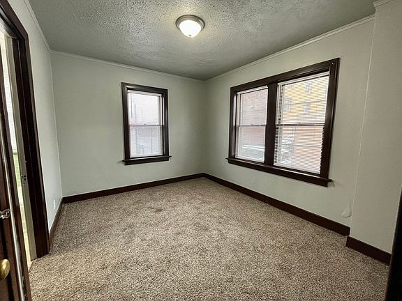 3rd image of 2221 Jones St #222302