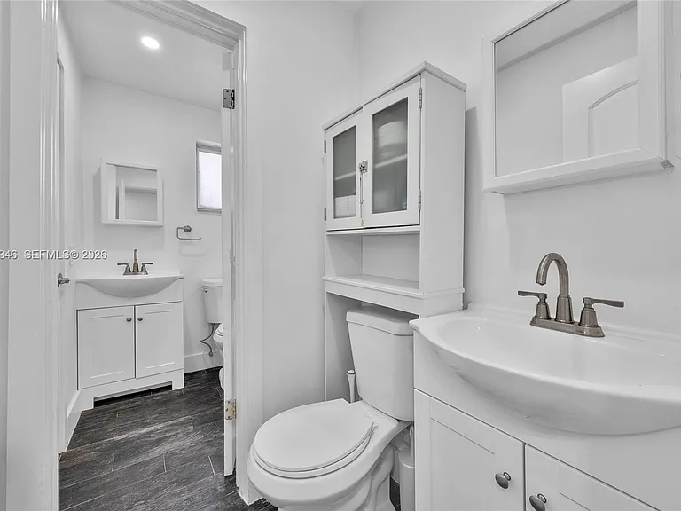 1051 SW 1st St #401 — Photo 7