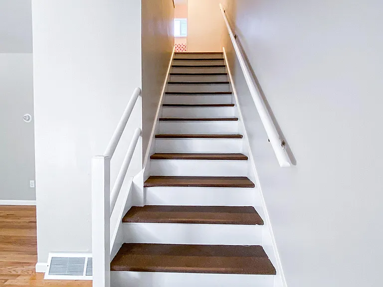 1108 Catalpa Cir — Photo 10