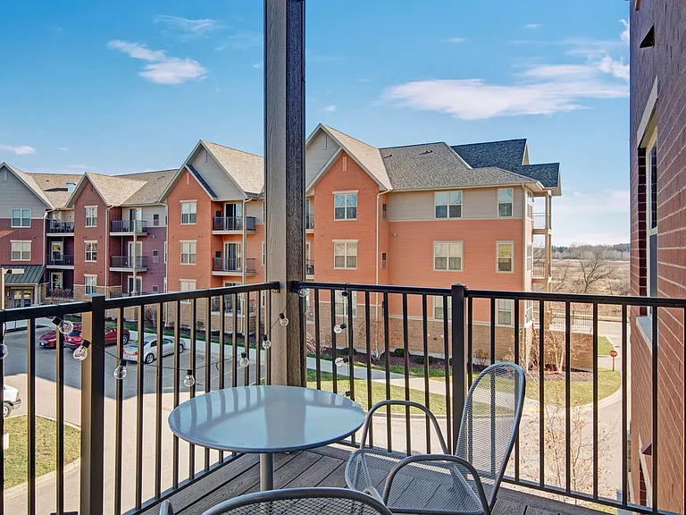 The Vue at Pinnacle Park — Photo 26