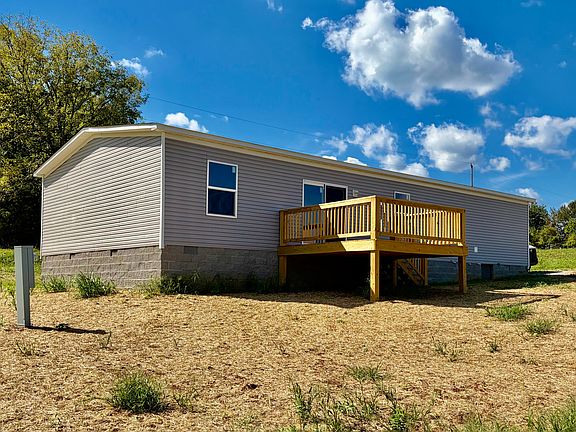 4th image of 710 Roxy Ln