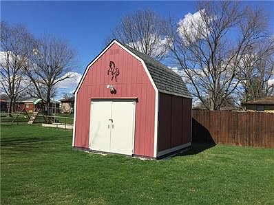 Barn