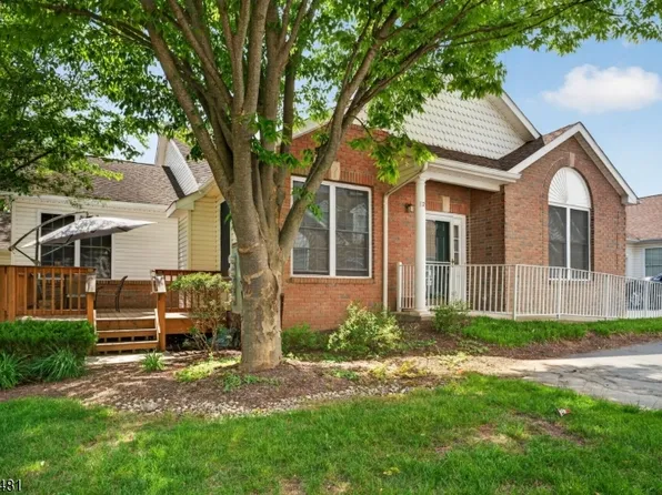 21 Samson Dr, Raritan Twp., NJ 08822