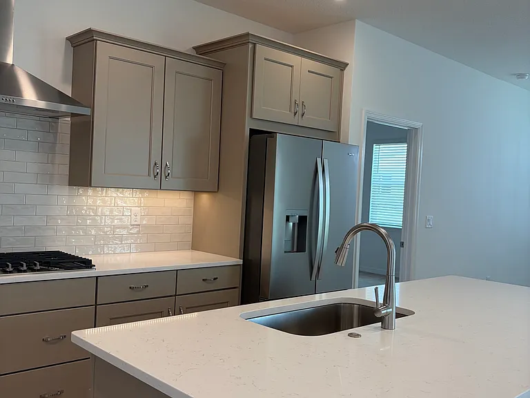 5754 SW 71st Ave — Photo 10
