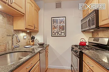 Sold by Citi Habitats