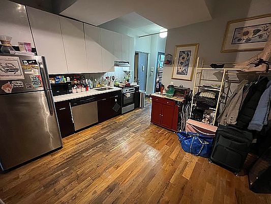 4th image of 103 Vernon Ave APT 3