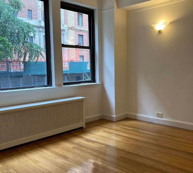 1st image of 330 E 43rd St #212