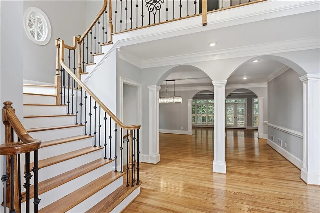 4 bed, 3.5 bath, 4748 sqft, $5,500 — Photo 3