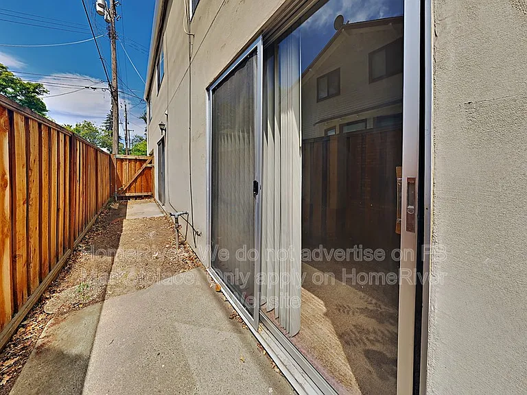 814 28th St #1 — Photo 13