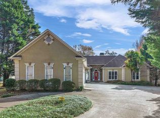 112 Pointe View Ct, Jackson, GA 30233