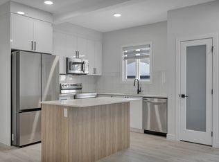 8143 Orchards Grn SW #M, Edmonton, AB T6X2N6