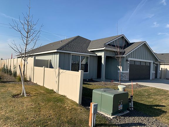 3rd image of 4385 N Jarbidge Ave