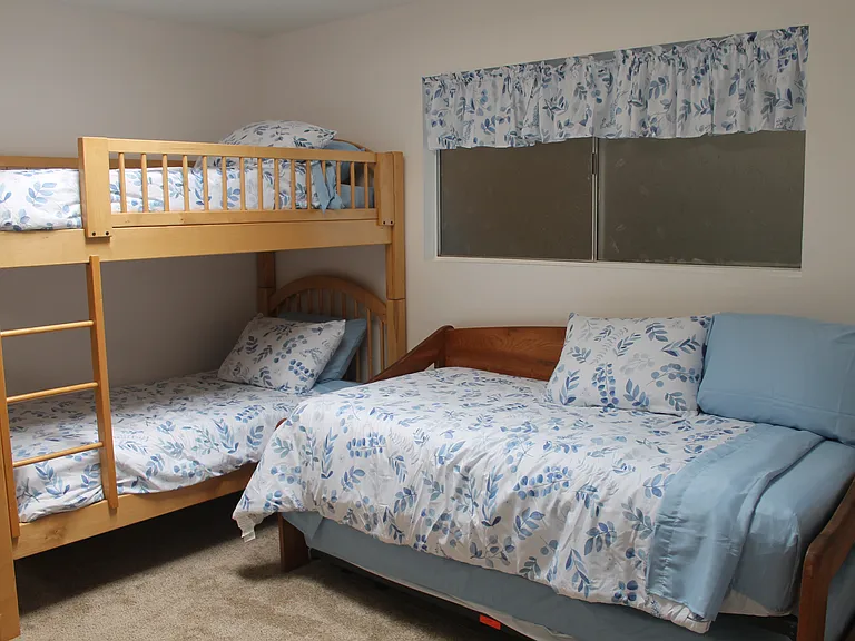 2575 Country Club Dr — Photo 5
