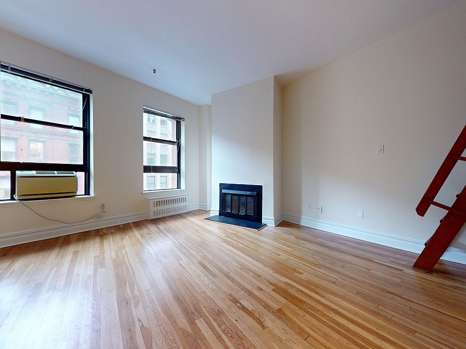 1st image of 1 Astor Pl APT 6R
