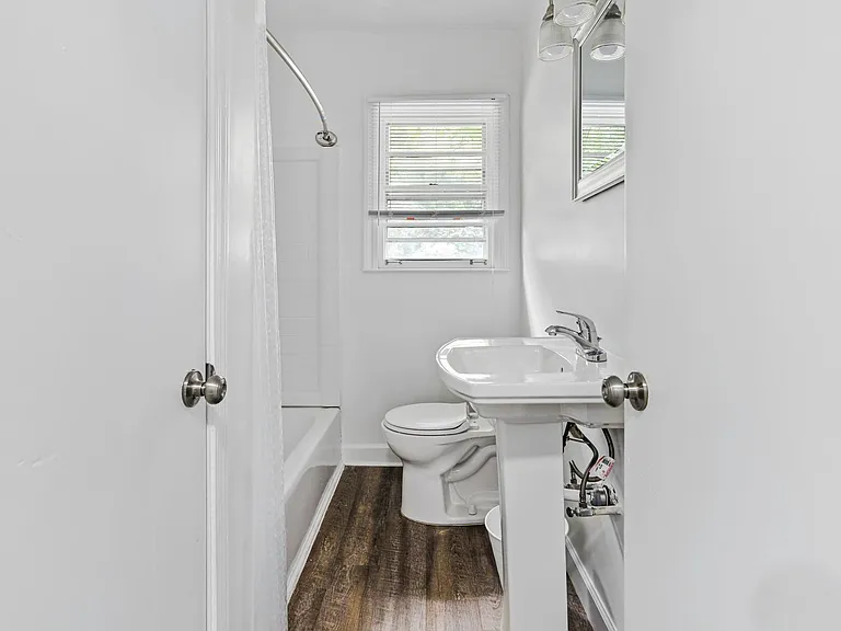 226 S Columbia Dr — Photo 11