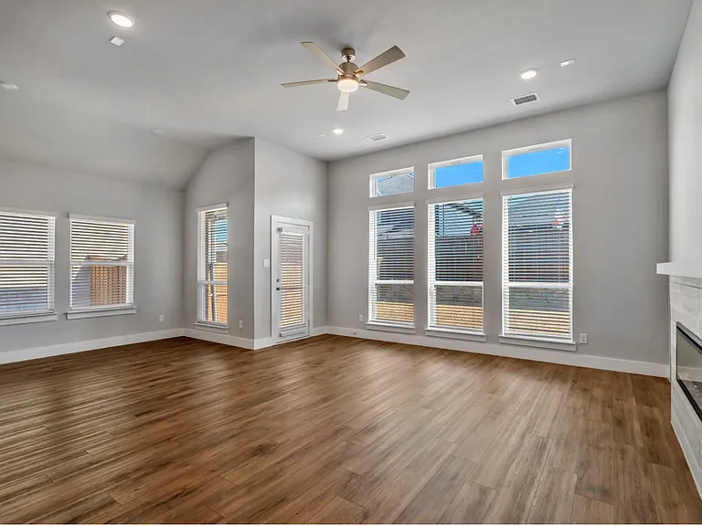 3304 Lake Palestine Rd — Photo 11