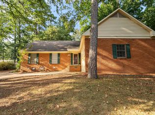 1910 Lynnwood Dr, Benton, AR 72015