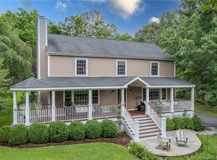 12 Evergreen Pl, Ridgefield, CT 06877
