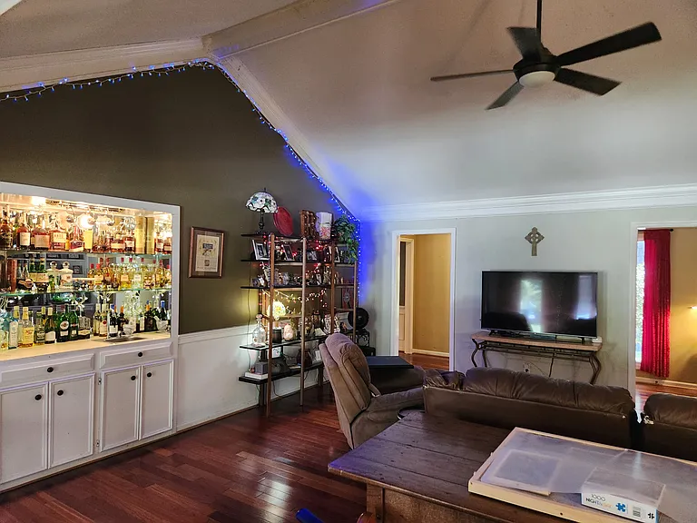 1529 Millington Rd — Photo 18