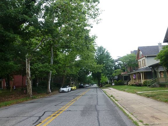 5th image of 452 N Charlotte St