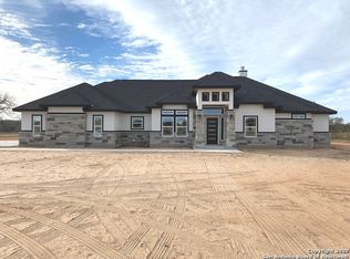 144 Westfield Lndg W, La Vernia, TX 78121