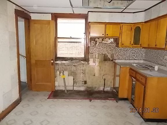 5th image of 5724 S California Ave
