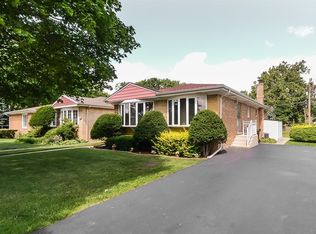 4440 Church St, Skokie, IL 60076