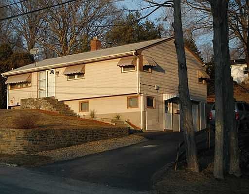 1st image of 1 Grandview Dr