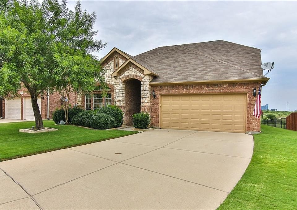 1st image of 2841 Thorncreek Ln