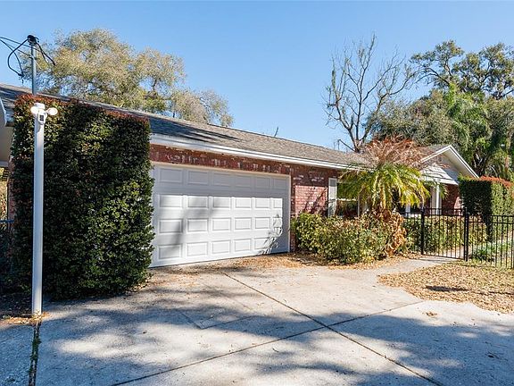 2nd image of 1101 Durant Rd