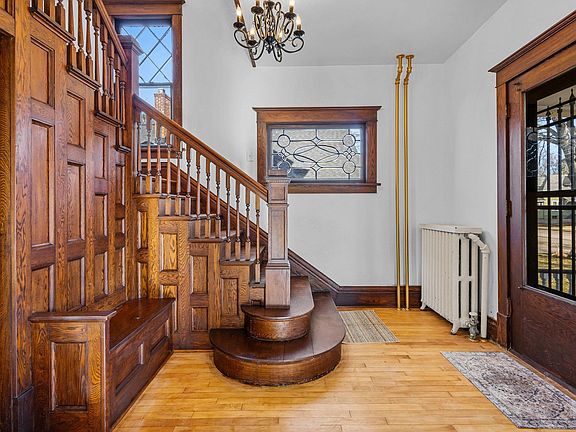 9th image of this home