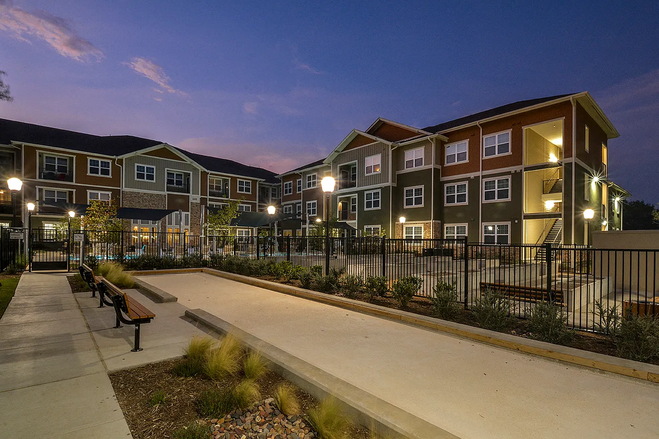 The Elliott Senior Apartments — Photo 4