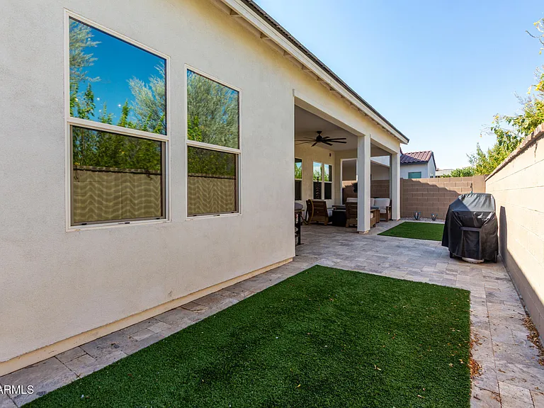 11491 N Luckenbach St — Photo 35
