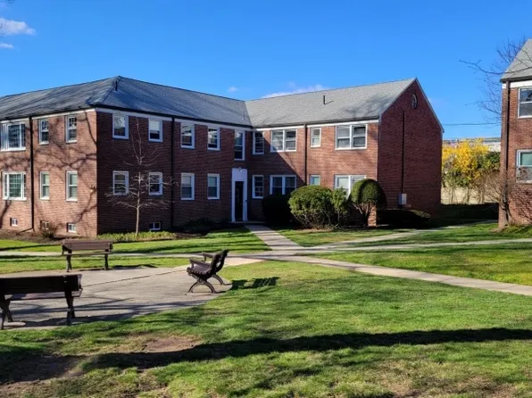 27 Park Avenue #116, Verona Twp., NJ 07044