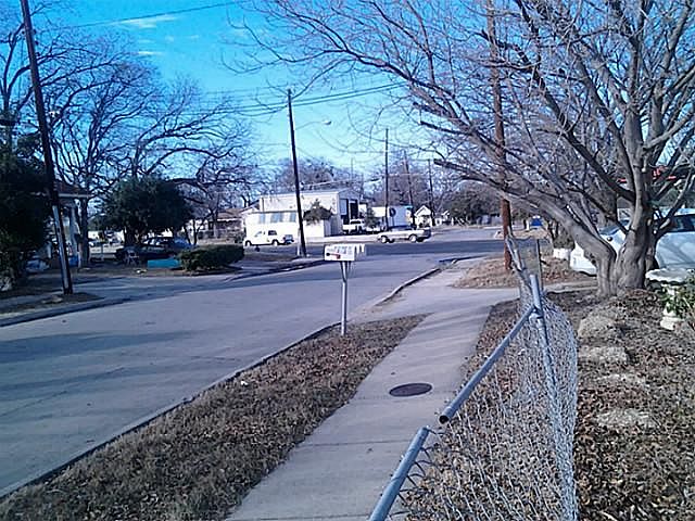 2nd image of 2814 Mike St
