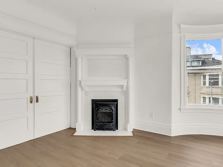 603 Clayton St #603 — Photo 4