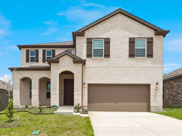 933 Brock Dr, Aubrey, TX 76227