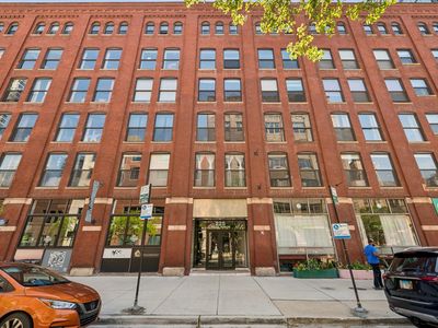 225 W Huron St APT 419, Chicago, IL, 60654