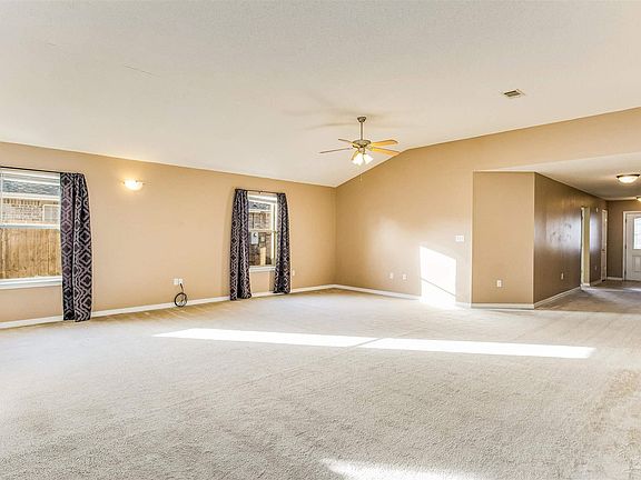 4th image of 8649 High School Blvd
