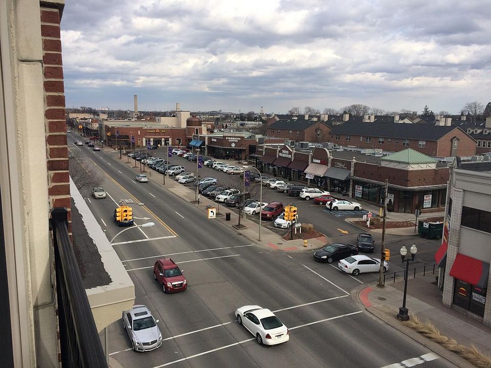 Michigan ave. (East View )