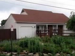 2241 W Mosser St, Allentown, PA 18104
