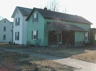 138 7th St SW, New Philadelphia, OH 44663