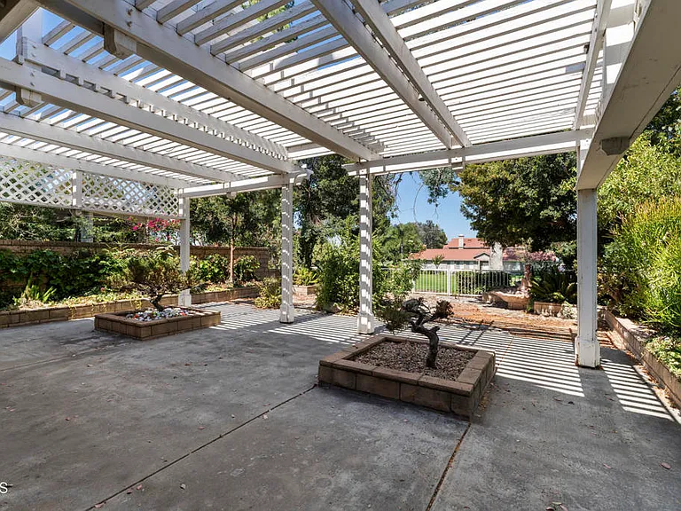 1549 Spyglass Dr — Photo 13