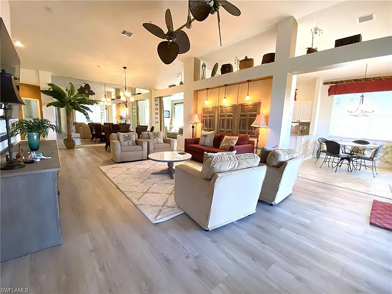 1570 Winding Oaks Way #201 — Photo 9